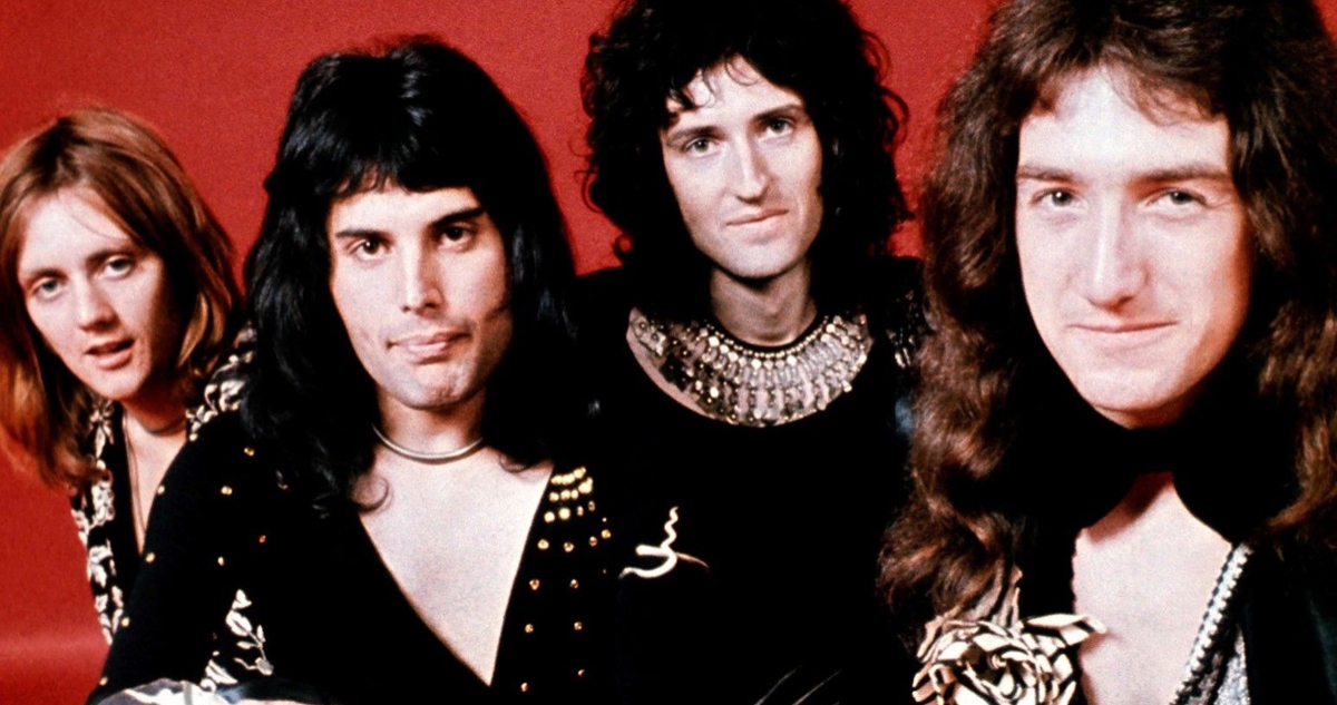 Viaje por los enigmas y secretos de “Queen”, el disco de 50 años que marcó el debut de Freddie Mercury