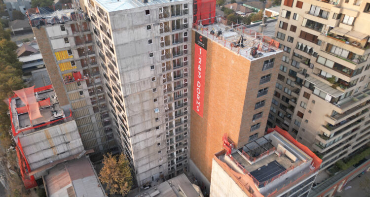 Ranking internacional a Chile entre países donde más están bajando los precios de las viviendas