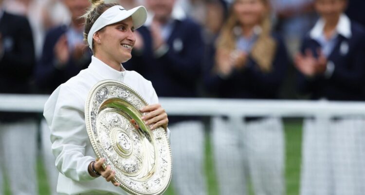 Nueva reina en Wimbledon: checa Vondrousova gana inédita final y logra el primer Major de su carrera