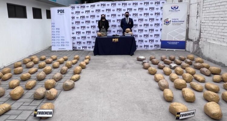 Detienen a 7 extranjeros ligados al Tren de Aragua tratando de ingresar 100 kilos de droga en Tarapacá