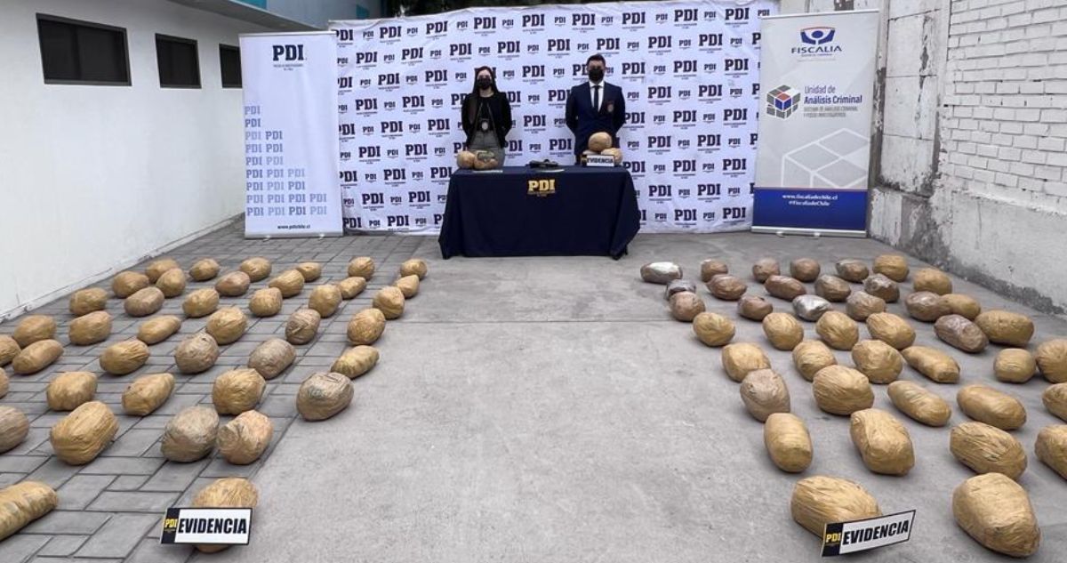 Detienen a 7 extranjeros ligados al Tren de Aragua tratando de ingresar 100 kilos de droga en Tarapacá