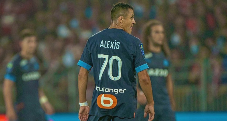 Alexis Sánchez rechaza a Cristiano Ronaldo mientras espera por Inter de Milán y recibe portazo de Marsella.