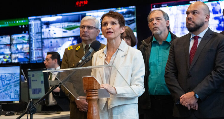 Autoridades presididas por la ministra del interior, Carolina Tohá, presentan los resultados del trabajo realizado de la Mesa de Ciencias y Seguridad, integrada por el Gobierno, la comunidad científica y la empresa, para abordar los desafíos en materia de seguridad.