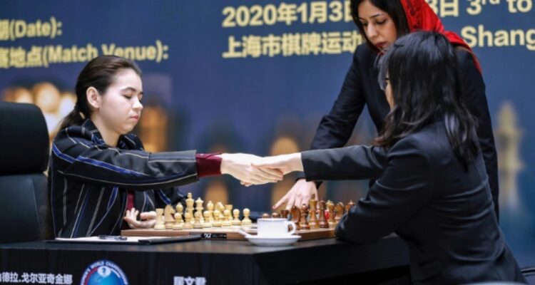 Competición femenina de ajedrez