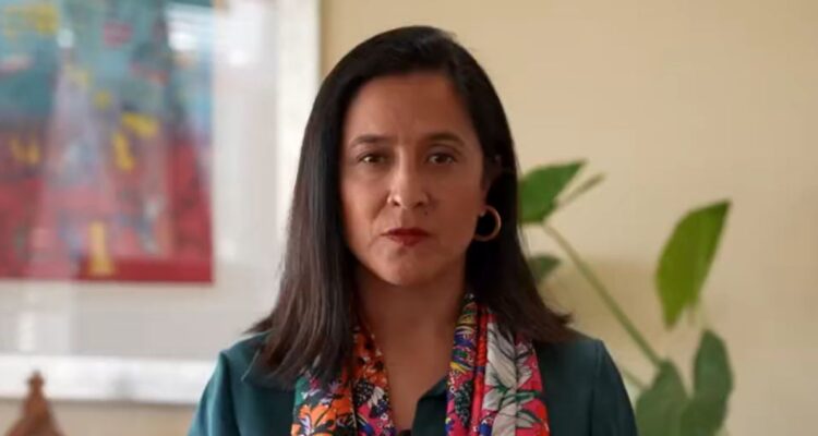 Alcaldesa de Las Condes emplaza a Gabriel Boric por tiroteo: “Despierte, deje de estar inmovilizado”