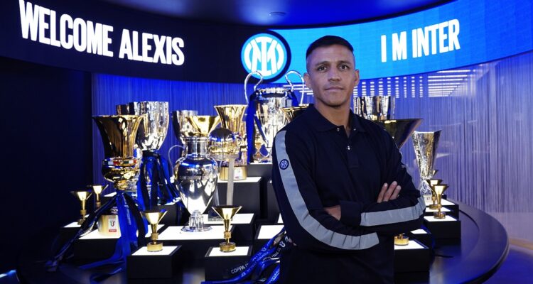 Alexis Sánchez volvió a Milán para sumarse al Inter.