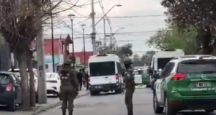 Realizan allanamiento masivo en población “El Castillo” en La Pintana: dejo varios detenidos