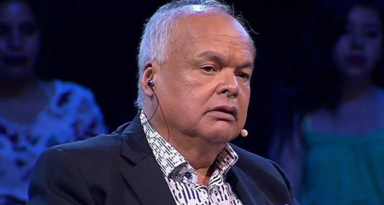 Álvaro Salas confirma separación