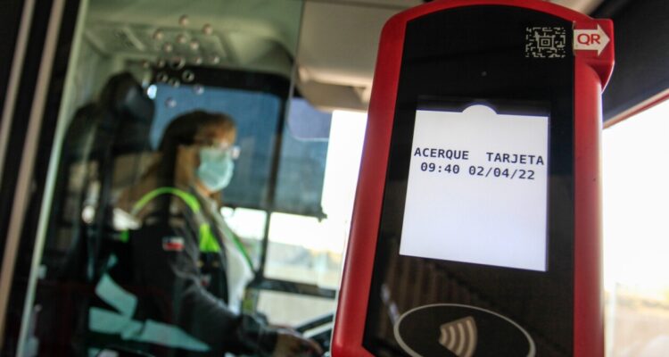 Gobierno descongela el valor del pasaje en el transporte de la RM: subirá $10 el domingo