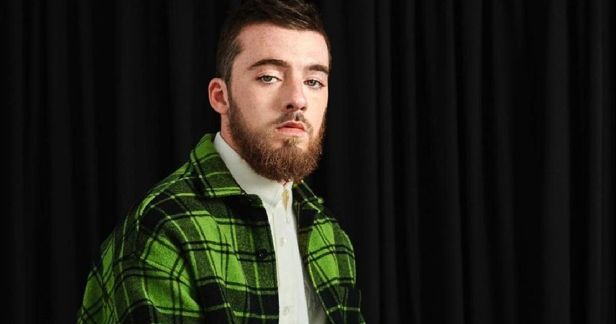 Aún no se sabe cuál fue la cusa de muerte del actor de Euphoria, Angus Cloud, pero ya se maneja una hipótesis de su fallecimiento, relativa a salud mental.