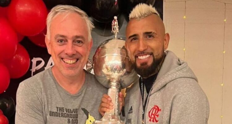 Arturo Vidal no escatimó en elogios para Fernando Felicevich.