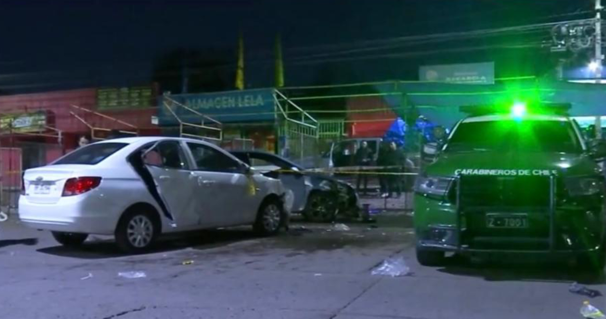 Sujeto ebrio y que circulaba en auto con encargo por robo atropelló a 3 personas en Recoleta