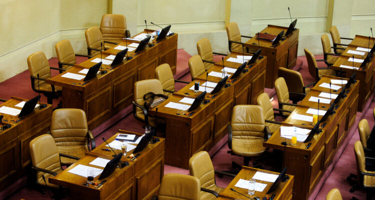 Ausencia de diputados hace fracasar sesión dedicada al criticado Consejo de Auditoría por fundaciones