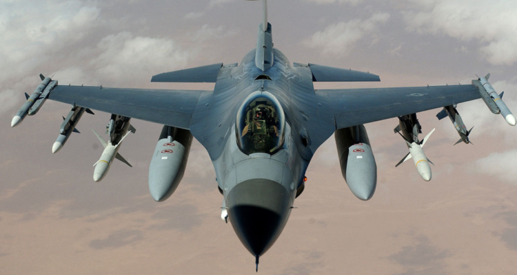 Avión F-16