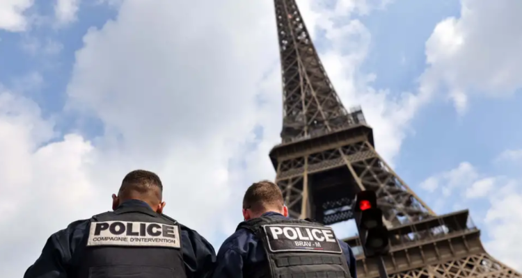 Aviso de bomba en la Torre Eiffel
