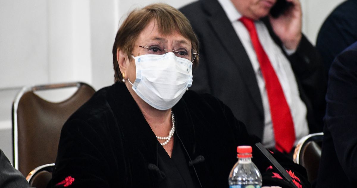 “Le dije que no”: Bachelet revela llamado de Piñera para retomar su proceso constituyente tras 18/O