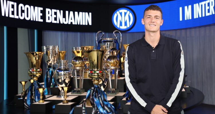 Benjamin Pavard, refuerzo del Inter de Milan de Alexis