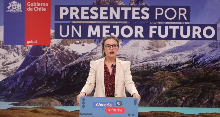 Vocera de Gobierno confirma cambio de gabinete: “Tienen que ver con demandas de la ciudadanía”