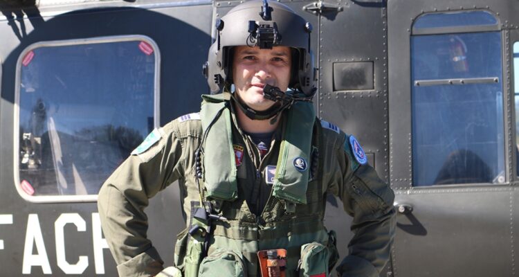 Capitán Matías González, víctima de accidente aéreo