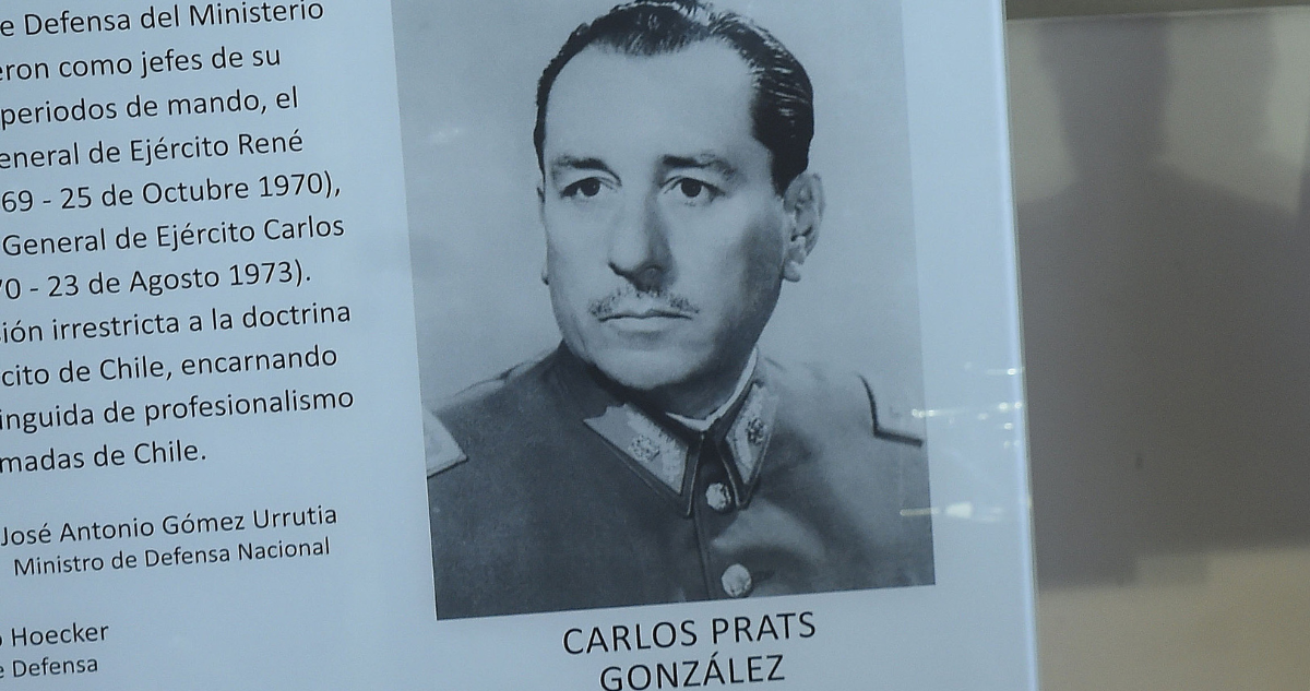 Senadores PS buscan erigir estatua de Carlos Prats en Talcahuano: Bobadilla pide del dictador Pinochet