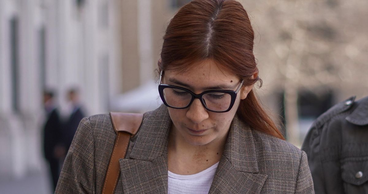 Diputada Pérez reaparece en silencio en La Moneda y evita referirse a Caso Democracia Viva