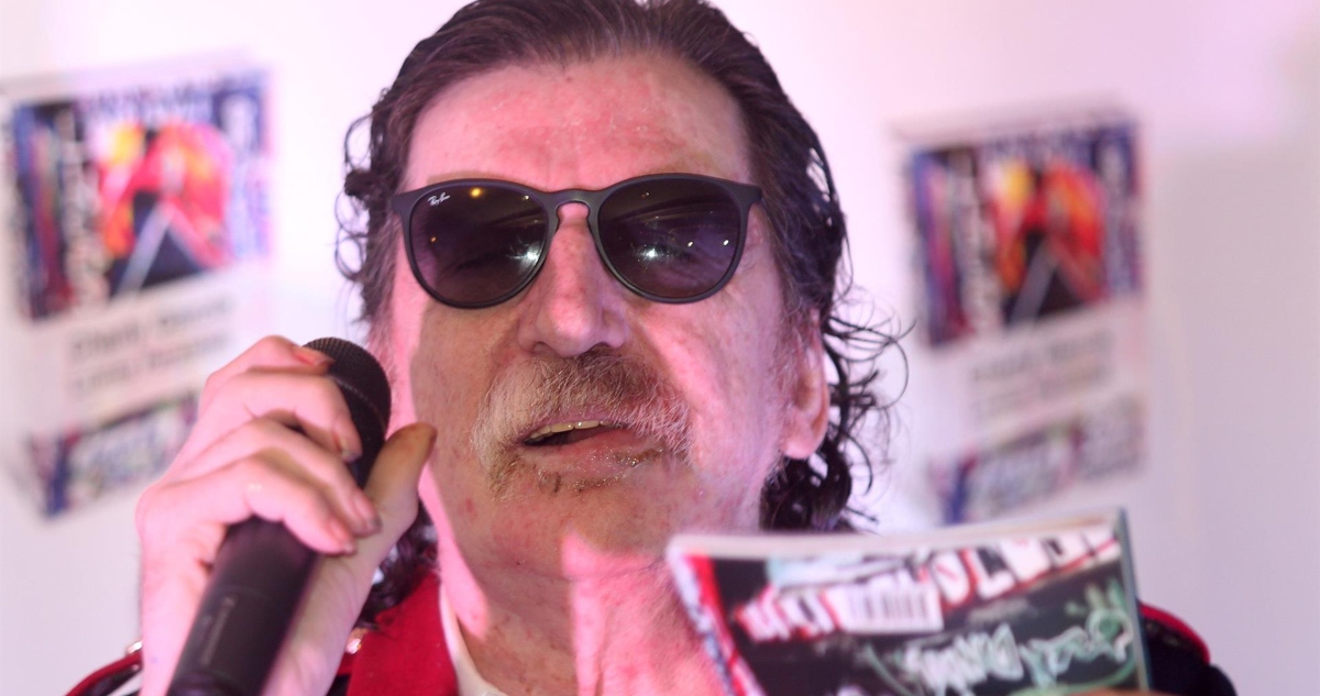 Charly García es dado de alta, sonríe y envía mensaje tras retorno a casa: “Gracias por preocuparse”