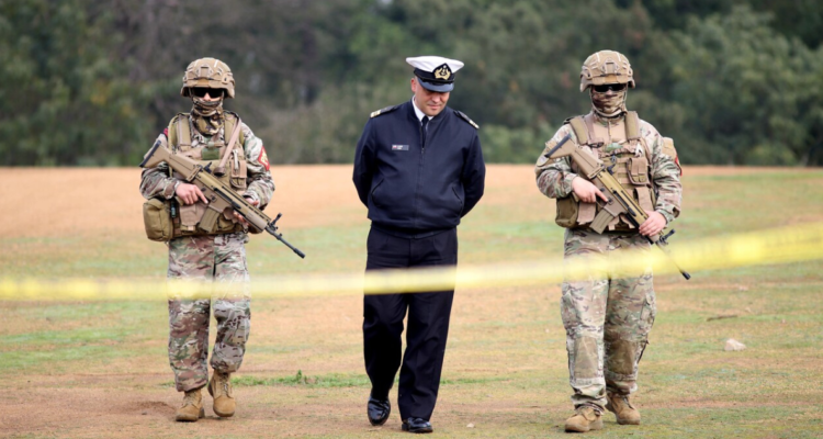 Confirman hallazgo de fusiles de guerra robados a funcionarios de la Armada