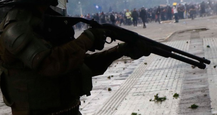 Absuelven a carabinero acusado de disparar y lesionar a joven durante estallido social en Temuco