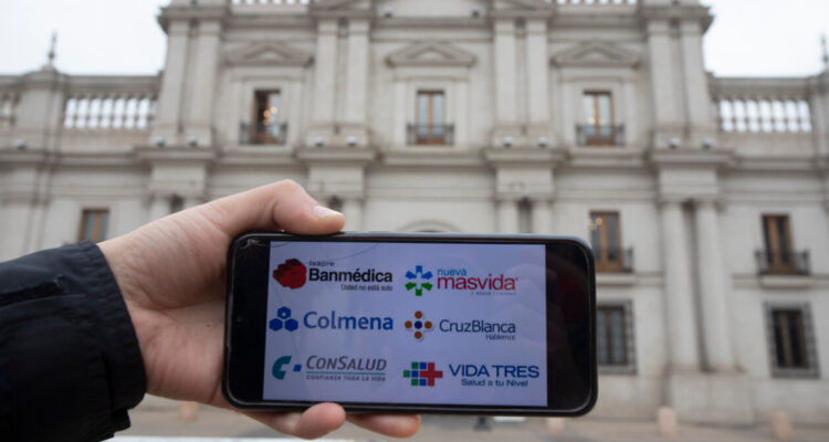 Cordero asegura que isapres deben respetar fallo de la Suprema en medio de advertencias de expertos