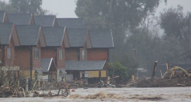 Destituido: el historia del exdirector de Obras que autorizó proyecto inmobiliario inundado en Curicó