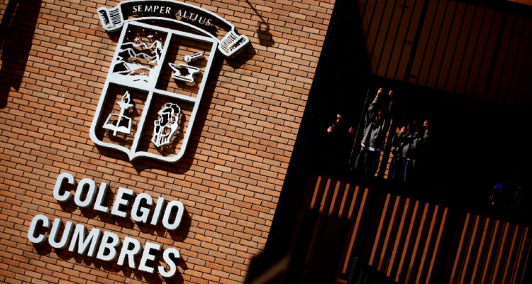 Exalumna de Colegio Cumbres denuncia abusos sexuales por parte de los Legionarios de Cristo