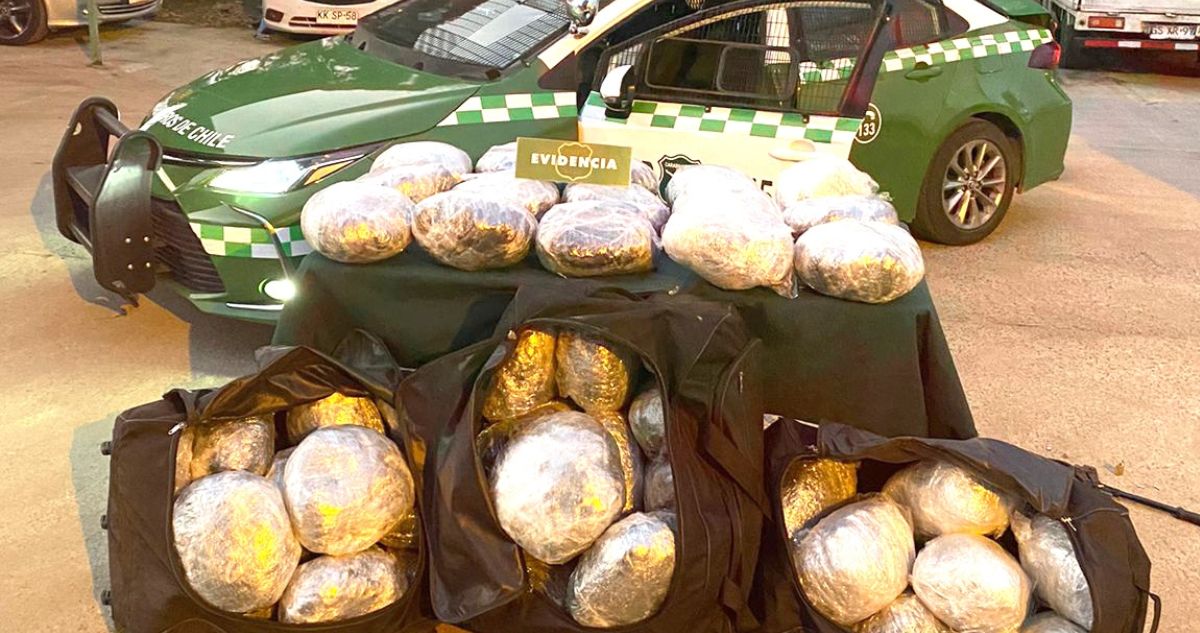 Bolones: auto abandonado por delincuentes deja al descubierto “popular” método para trasladar droga