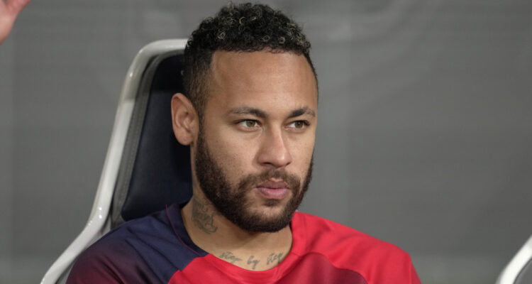 echaron a Neymar del PSG