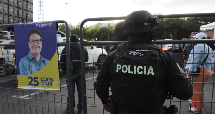 Ecuador: estas son las claves para entender unas elecciones teñidas de sangre