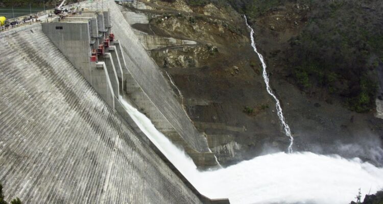 Anuncian apertura preventiva de embalse Ralco para reducir impacto en comunidades cercanas ante lluvia