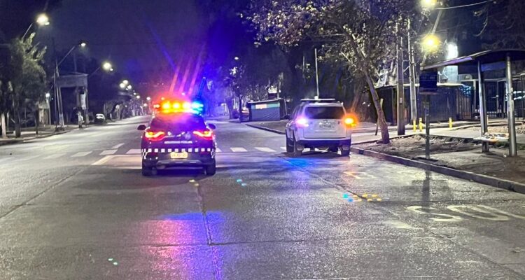 Mujer muere asesinada de un tiro en la cabeza durante encerrona en Recoleta