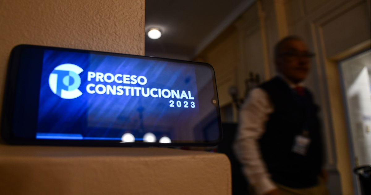 Encuesta Research Constitución