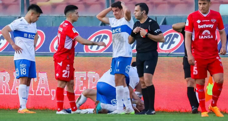 Cruzados confirmó la lesión de Eugenio Mena