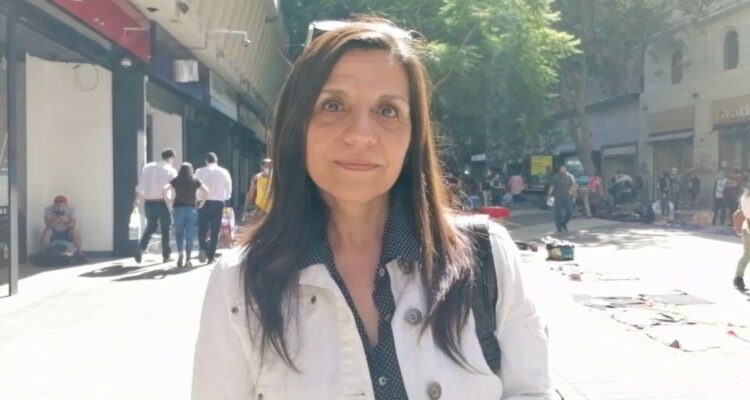 Renuncia seremi de Culturas RM cuestionada por traspasos a ONG que fundó: Ministerio instruyó sumario