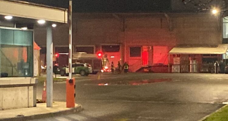 Trabajador muere tras explosión de una maquinaria en empresa de Quilicura