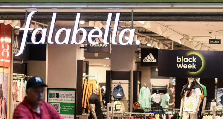 Trabajadores ya fueron informados: Falabella anuncia el cierre de una de sus multitiendas en la RM