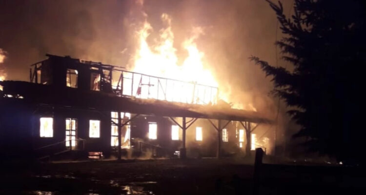 Familia Grollmus pide citar a declarar al presidente Boric por ataque terrorista de su molino