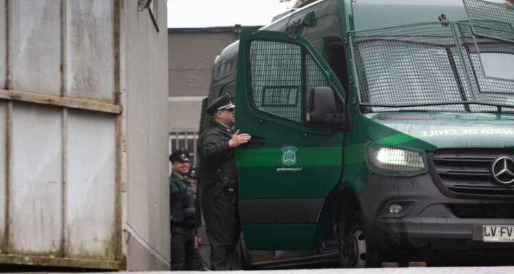 gendarmeria-comuneros-huelga