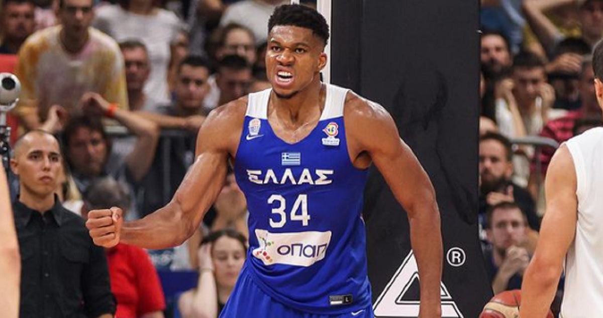 Giannis Antetokounmpo se bajó del Mundial de básquetbol