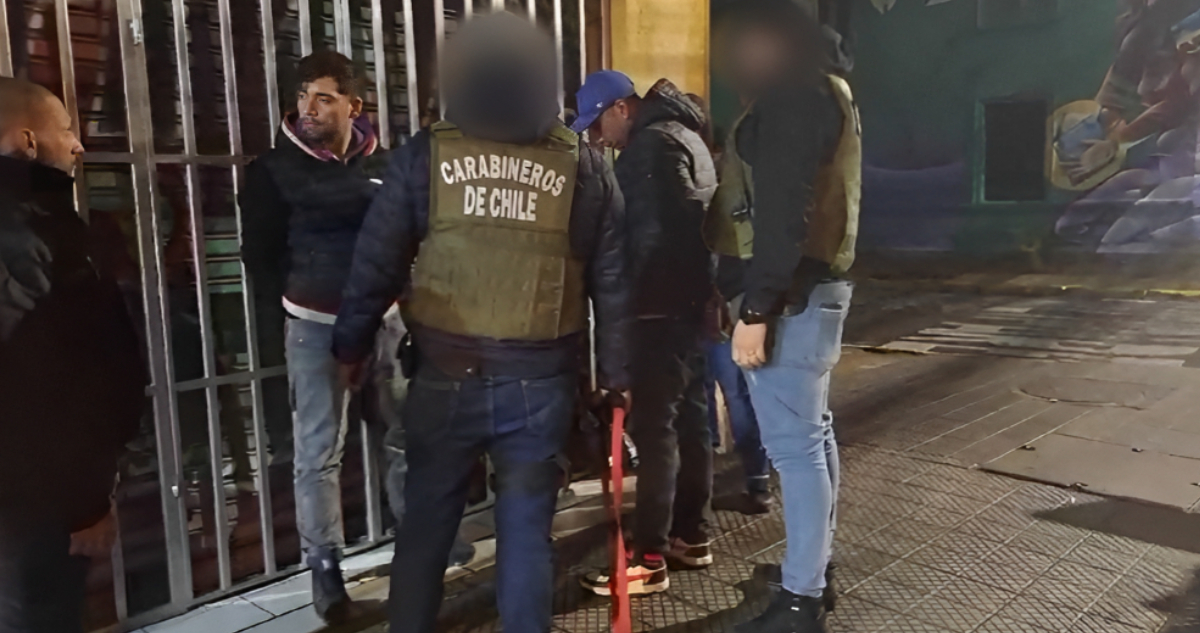 Cae banda que cometía asaltos durante las noches en el centro de Santiago