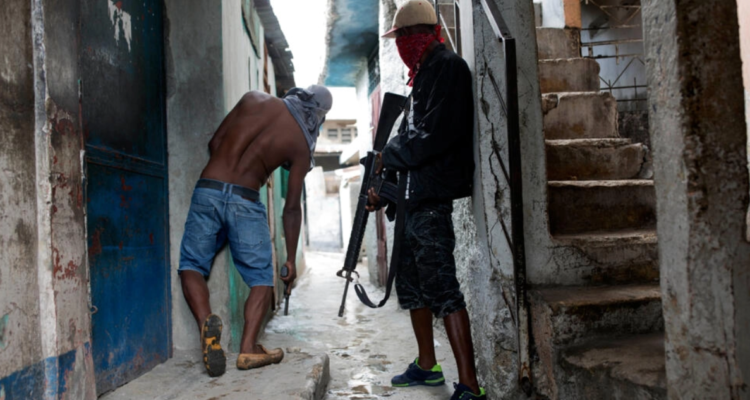 Las haitianas violadas reiteradamente por pandillas: “Esto es la guerra”