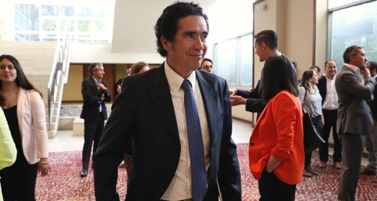Ignacio Briones advierte por bloqueo político en Chile: “Va a terminar llegando un Milei o un Bukele”