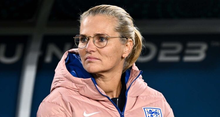 Sarina Wiegman, DT de Inglaterra, podría asumir en la Selección masculina.