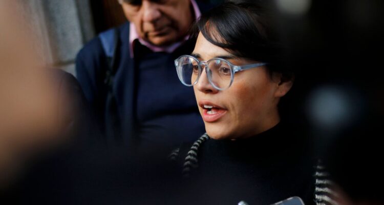 Fiscalía busca levantar secreto bancario de 10 militantes de Comunes vinculados a Caso Oliva