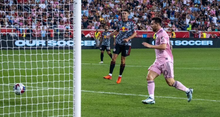 Lionel Messi anotó un golazo en su debut en la MLS con el Inter Miami